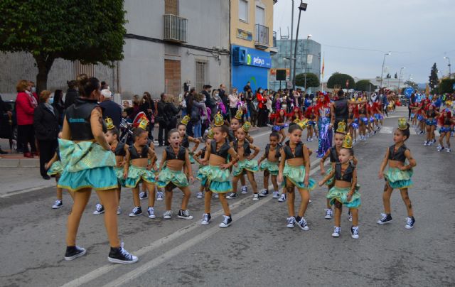 Cerca de 1.000 personas participan en el desfile de Carnaval de Las Torres de Cotillas