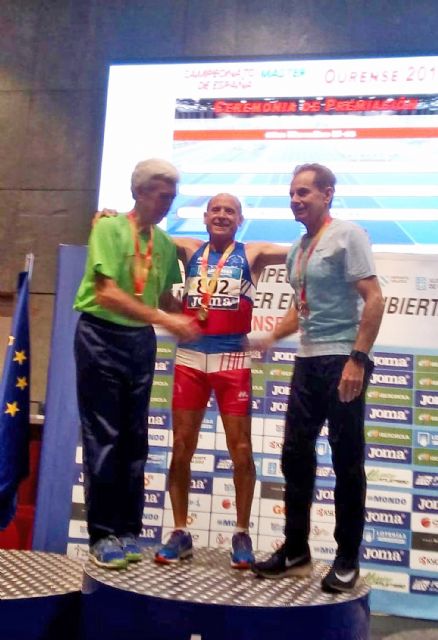 El atleta torreño Ángel Salinas, triple campeón de España de veteranos