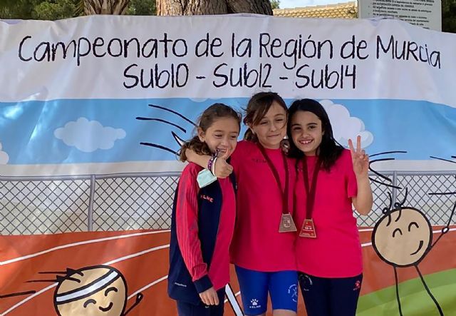 El Atletismo Las Torres suma 9 medallas en el campeonato regional base