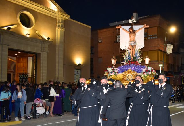 La procesión del Santo Entierro de Cristo, muestra de recogimiento y solemnidad en la Semana Santa torreña