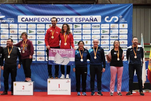 El Bádminton Las Torres suma 12 medallas en el campeonato de España senior