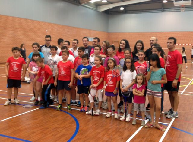 La escuela de bádminton torreña dice adiós a la temporada