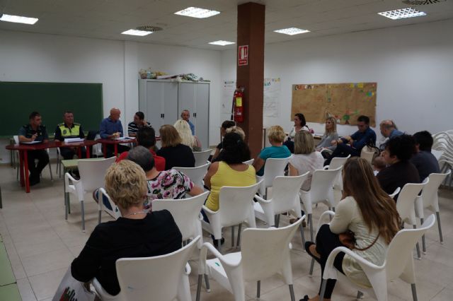El barrio del Carmen torreño acoge una mesa de seguridad a cuatro bandas