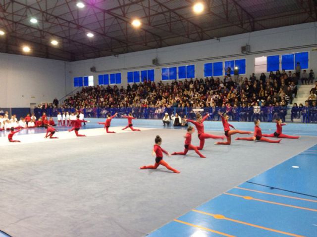 Las Torres de Cotillas disfrutará una Navidad más de su tradicional exhibición de gimnasia