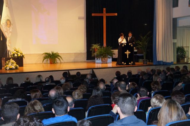 Arrancan los actos de celebración del 50° aniversario de la Cofradía del Santísimo Cristo Crucificado torreña