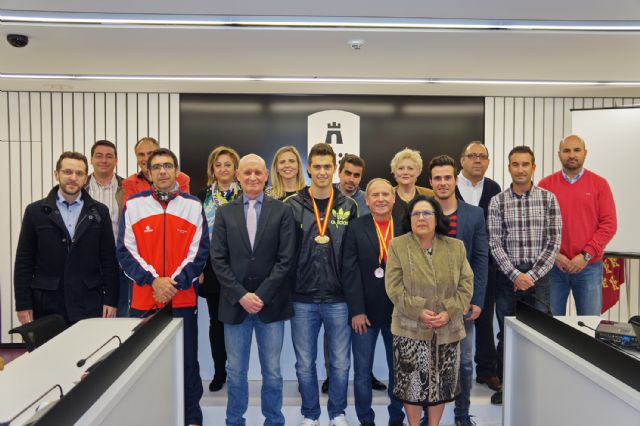 Los atletas torreños Sergio Jornet y Ángel Salinas, homenajeados por sus éxitos deportivos