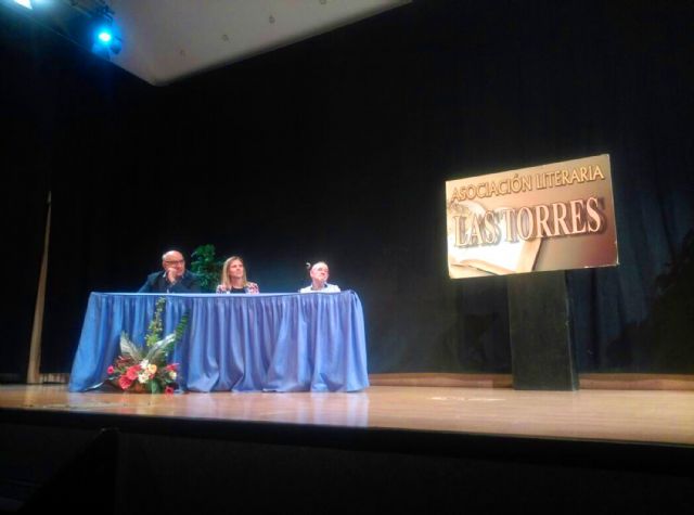 Sonetos, romances y letrillas en los 'Jueves Literarios' de Las Torres de Cotillas