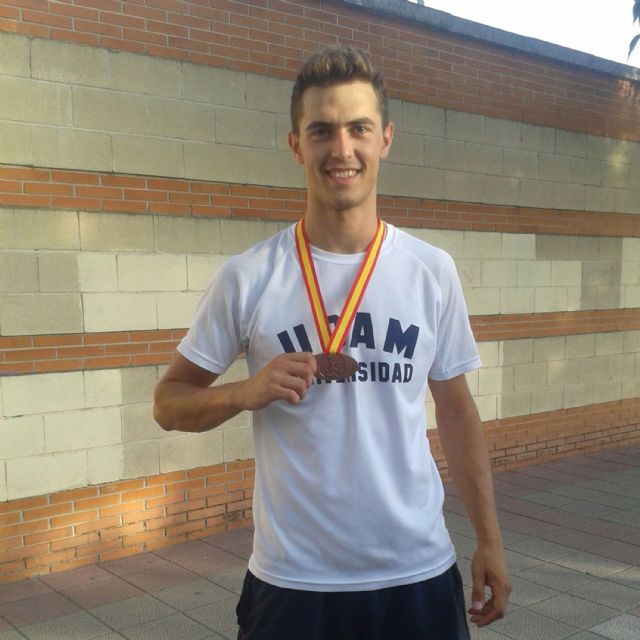 El joven atleta torreño Sergio Jornet, bronce nacional junior de decathlon