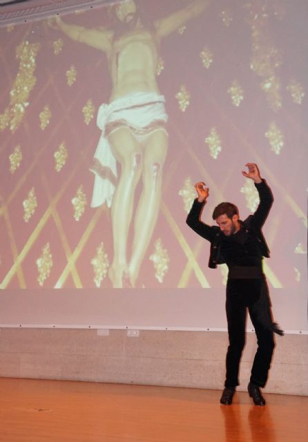 El 'Tejuba' torreño homenajea a la Cofradía del Cristo Crucificado en su 50° aniversario