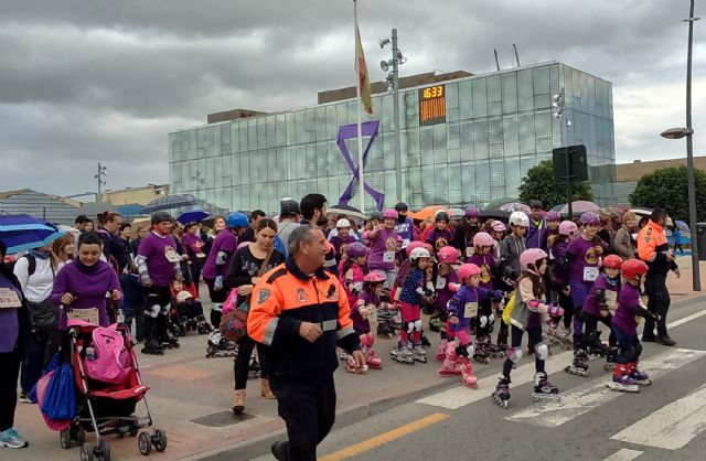 La marcha solidaria contra la violencia de género recauda más de 1.000 euros en Las Torres de Cotillas