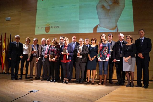 El Gobierno regional entrega al Ayuntamiento torreño uno de sus premios a la innovación