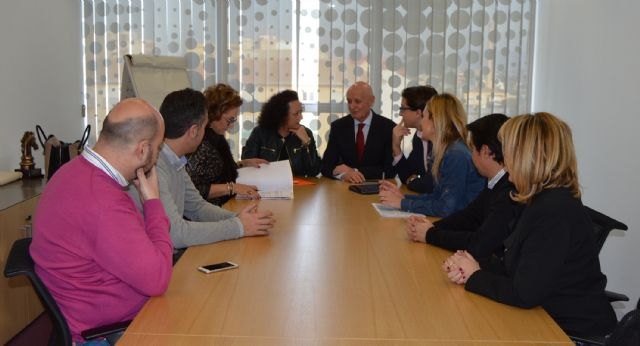 La Comunidad trabaja en una línea directa de autobús que conecte Murcia con Las Torres de Cotillas