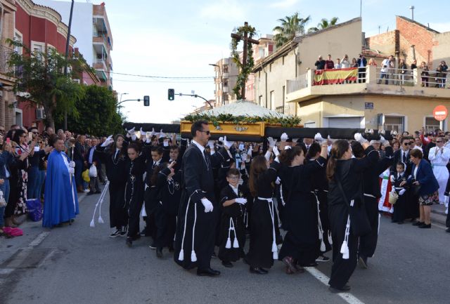El blanco y la alegría del Domingo de Resurrección cierra la Semana Santa torreña