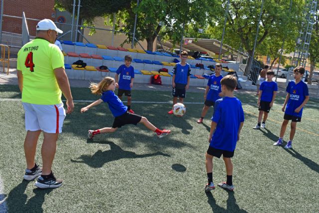 El Atlético Torre&ntilde;o CF cierra una nueva edición de su campus de verano con la participación de unos 80 futbolistas