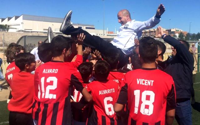 El infantil del Atlético Torreño ya es de Primera División a falta de cuatro jornadas