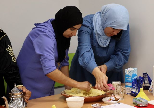 La jornada 'Somos alimentos' da a conocer otras culturas a través de su gastronomía con la EDUSI 'Las Torres Conecta'