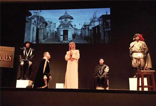Los 'Jueves Literarios' cumplen con su cita mensual en Las Torres de Cotillas