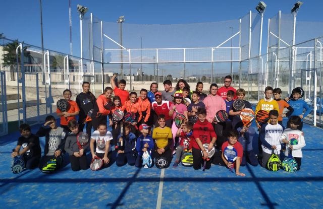 Jornada de convivencia entre Las Torres de Cotillas y Bullas gracias al pádel
