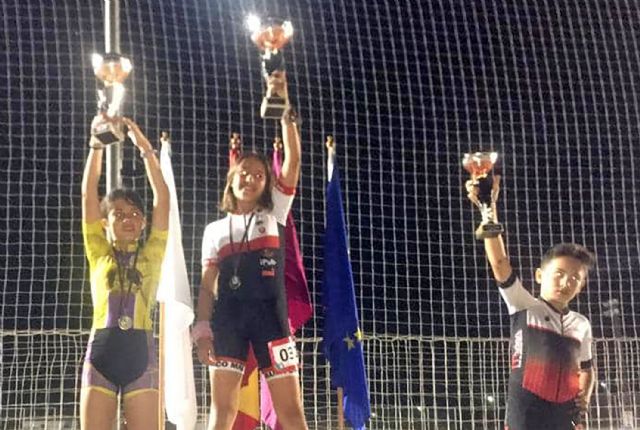 Cuatro medallas para el Roller Queen en la Copa Federación de patinaje