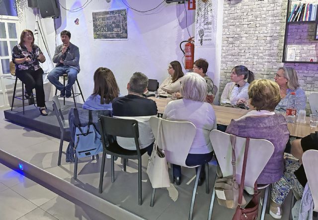 José Antonio Jiménez-Barbero y su 'Cuerda de presos' protagonizan la primera cita de 'Un café y cuatro letras'