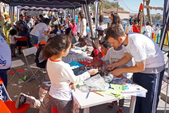 Una mañana llena de actividades para disfrute del barrio del Carmen torreño
