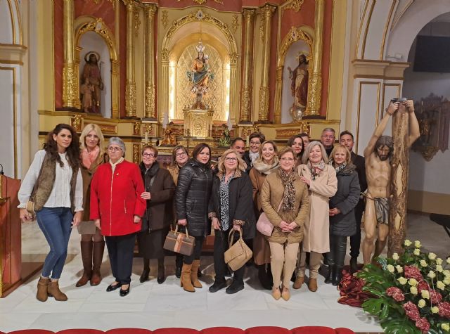 El PP torreño, con los cofrades del Santísimo Cristo de la Flagelación