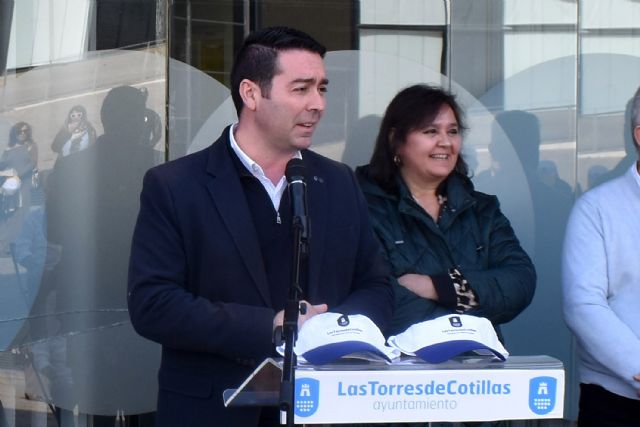 La lectura del manifiesto institucional inicia los actos del 8 de marzo