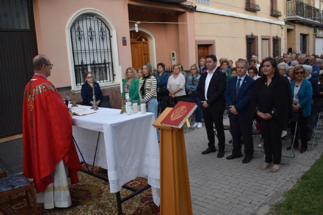 El barrio de La Cruz disfruta de un gran fin de semana por sus fiestas patronales