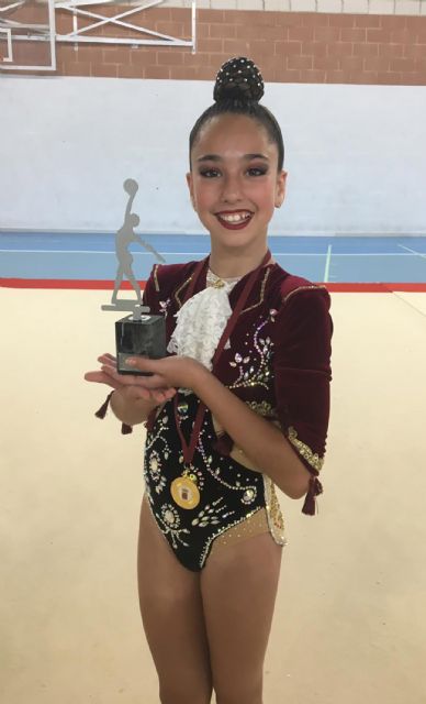Doble oro para el Rítmica Las Torres en el regional nivel 1