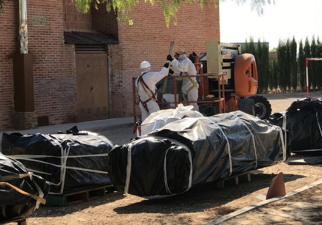 Comienzan las obras de renovación de la cubierta del colegio 'Vista Alegre'