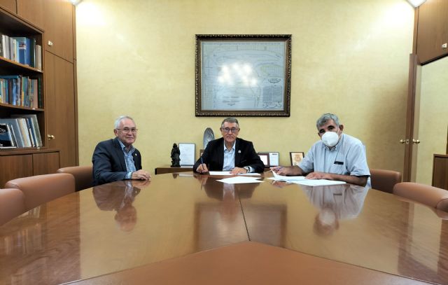 Urrea mantiene una reunión de trabajo con el representante de la Comunidad de Regantes de la Zona V, sectores I y II