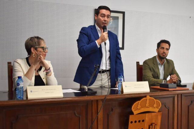 El pintor Pedro Serna, nombrado hijo predilecto de Las Torres de Cotillas