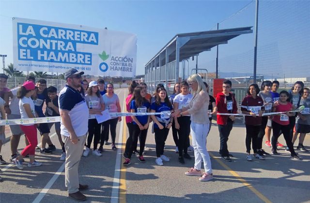 El colegio 'Susarte' recauda 900 euros en su carrera contra el hambre