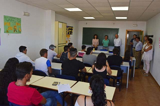 Un curso de Garantía Juvenil forma a 15 jóvenes torreños en limpieza de espacios abiertos e instalaciones industriales