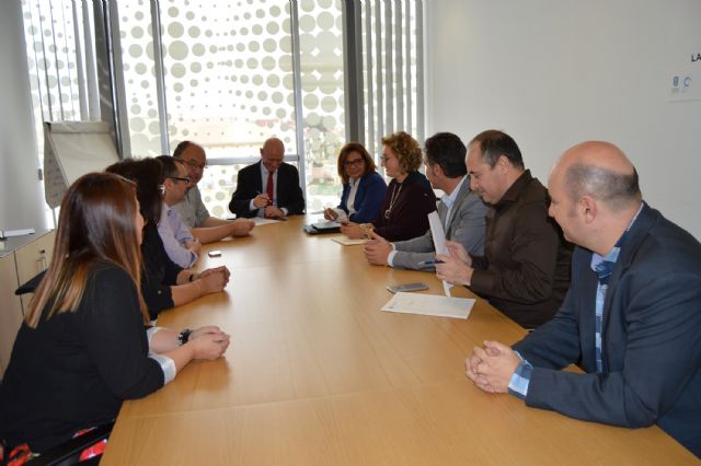 La Direccción General de Comercio destinará una subvención de 5.000 euros para las actividades del 'Área Comercial Las Torres'
