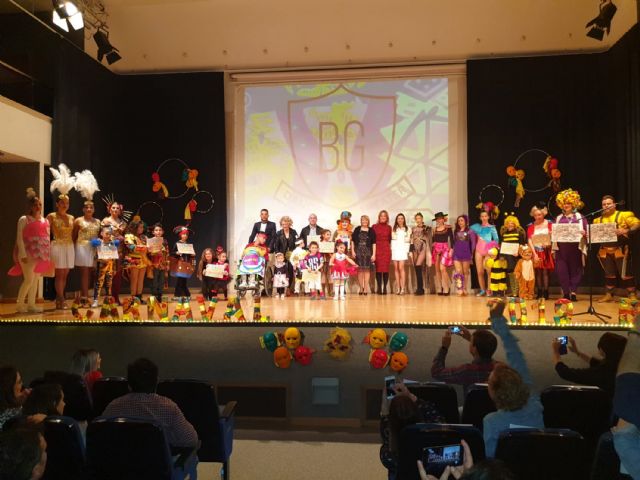 La asociación Brodguay pregona el Carnaval, que espera unos 1.500 participantes en sus dos desfiles
