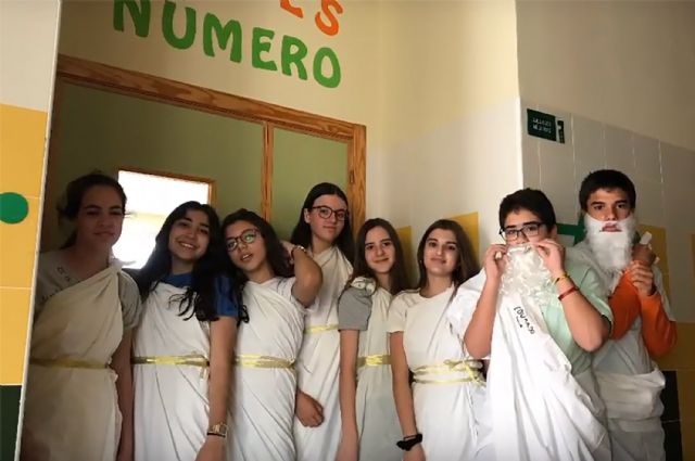 Un grupo de alumnos de 2° de ESO del IES'La Florida', finalistasdel concurso 'Ciencia en Acción'