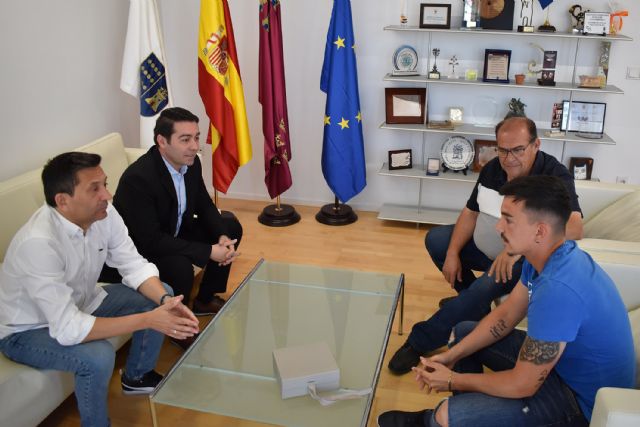 El jugador de petanca Jesús Escacho, homenajedo por su medalla al mérito deportivo del COE