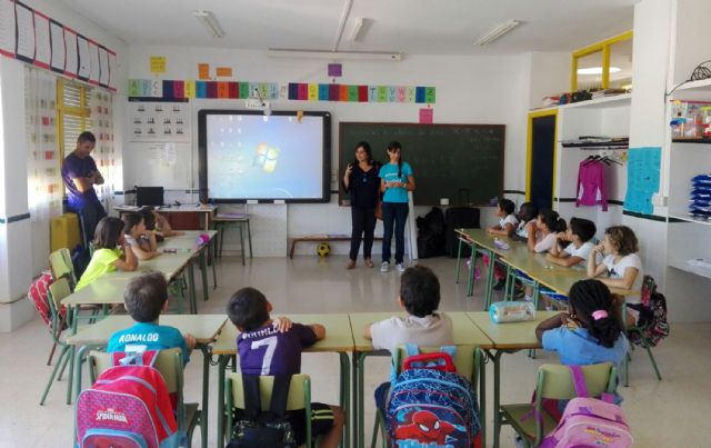 Vuelve el proyecto educativo de igualdad de género en los centros escolares torreños