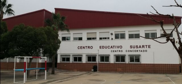 Un profesor de apoyo al Colegio 'Susarte'