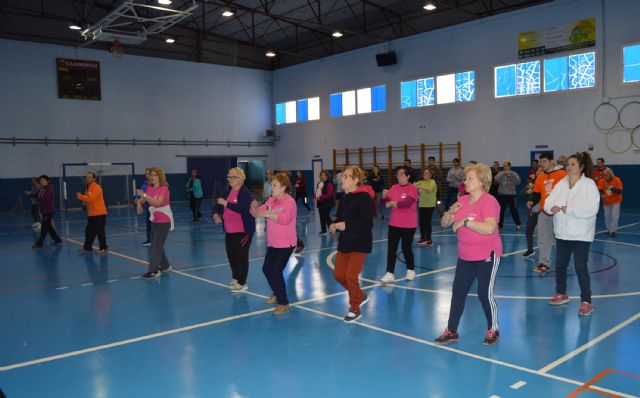 Cerca de 200 participantes celebran el 'Día Internacional del Deporte para el Desarrrollo y la Paz' con AFES