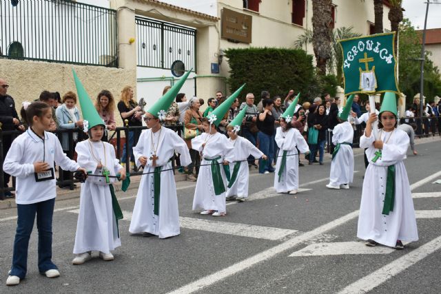 El colegio Divino Maestro y su procesión de Los Pasitos cumplen con su tradicional cita con la Semana Santa