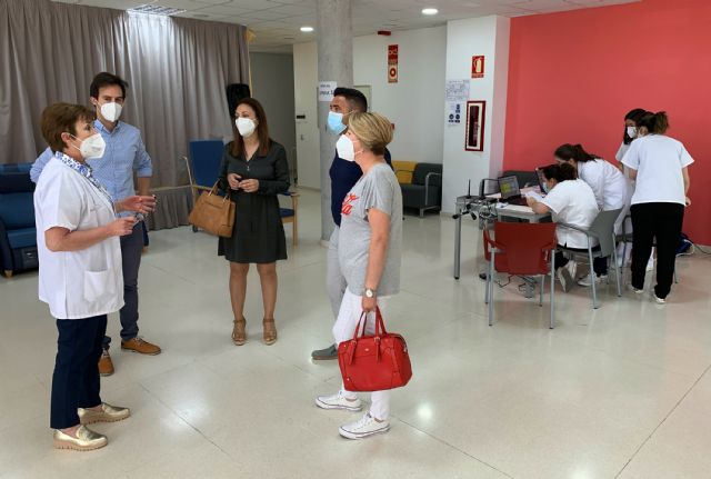 Continúan las vacunaciones en el centro social de Personas Mayores de Las Torres de Cotillas