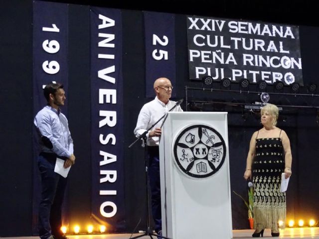 La peña 'Rincón Pulpitero' cede el testigo a 'L'Almazara' en las 'Semanas Culturales' torreñas