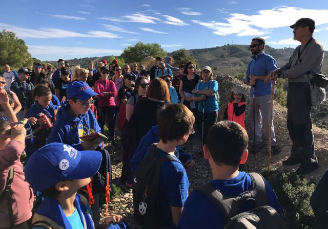 Cerca de 200 participantes en la jornada en familia para disfrutar de las mejoras de los senderos de la Rambla Salada