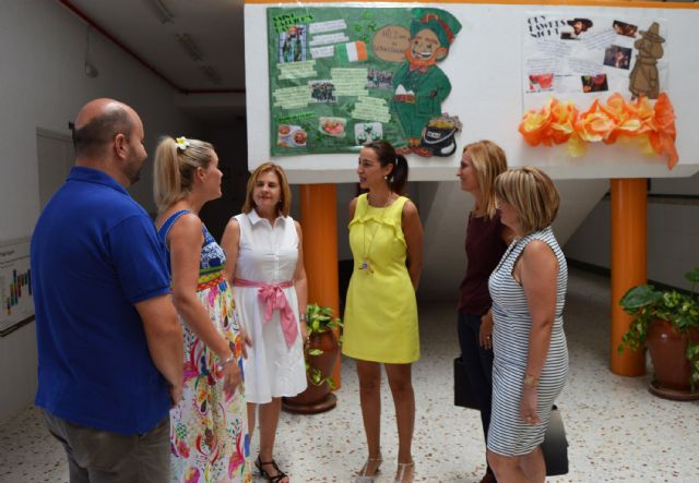 La directora general de Relaciones Laborales y Economía Social visita las obras de ampliación del colegio 'Susarte'
