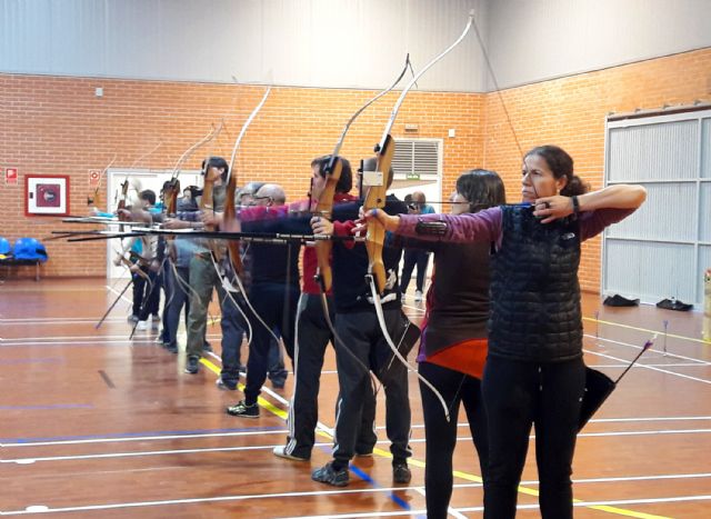 El club de tiro con arco 'Orion' concluye un nuevo curso de formación de arqueros