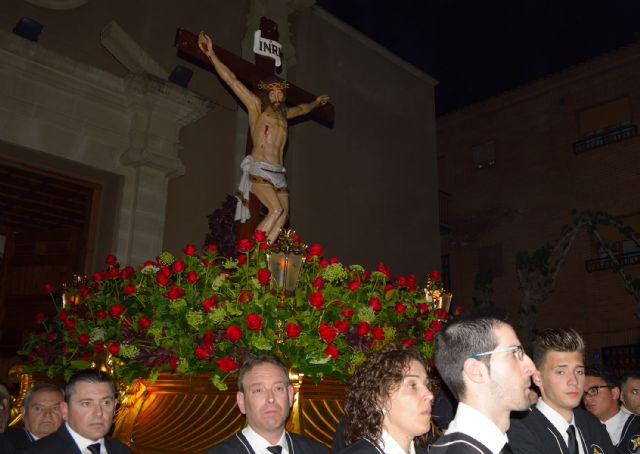 El recogimiento y la solemnidad de la procesión del Silencio llenó las calles de Las Torres de Cotillas