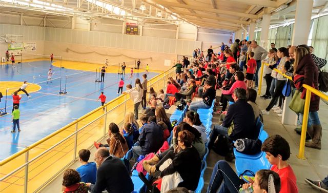 Tres oros torreños en la primera jornada del torneo regional interescuelas de bádminton