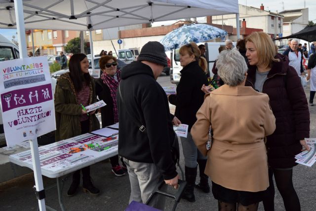 El servicio municipal de voluntariado sale a la calle para explicar su importante labor